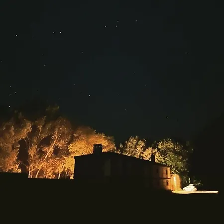 Rural La Resinera אורחן