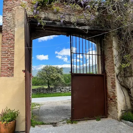 Penzion Rural La Resinera La Adrada