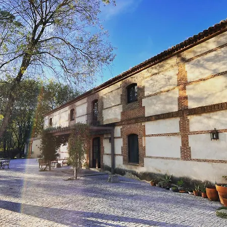 Rural La Resinera Penzion La Adrada